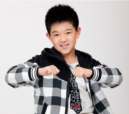 ">《仰望星空》是 a target="_blank" href="/item/李泽维/5152890"