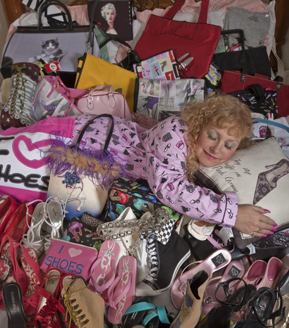 利福尼亚州 /a>罗慕兰市(romoland)一女子 a>达琳·弗林 /a>(darlene