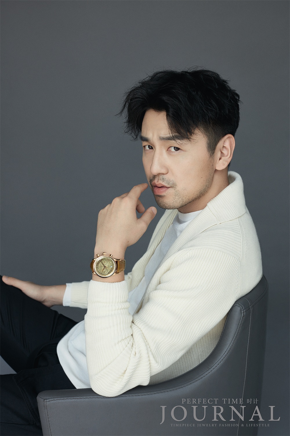  p>雷佳音,1983年8月29日出生于辽宁省鞍山市,中国内地影视男演员