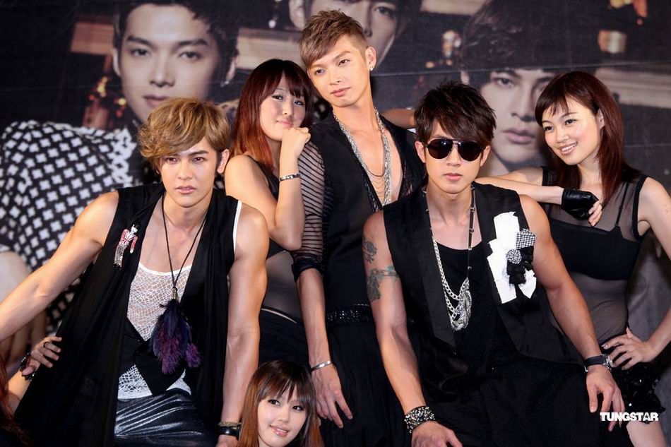 前中国台湾男子团体 a target="_blank" href="/item/飞轮海/242117"