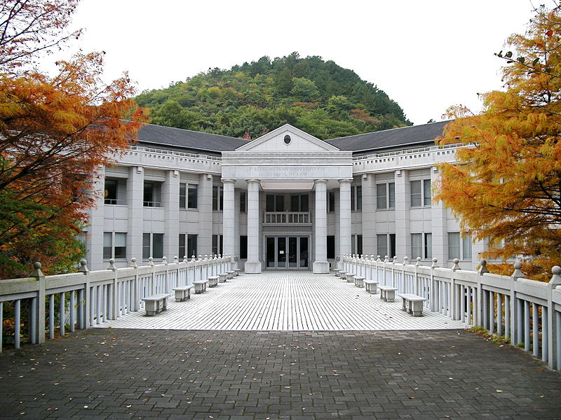  p>立命馆大学(ritsumeikan university),简称立大,立命馆,是一所位于
