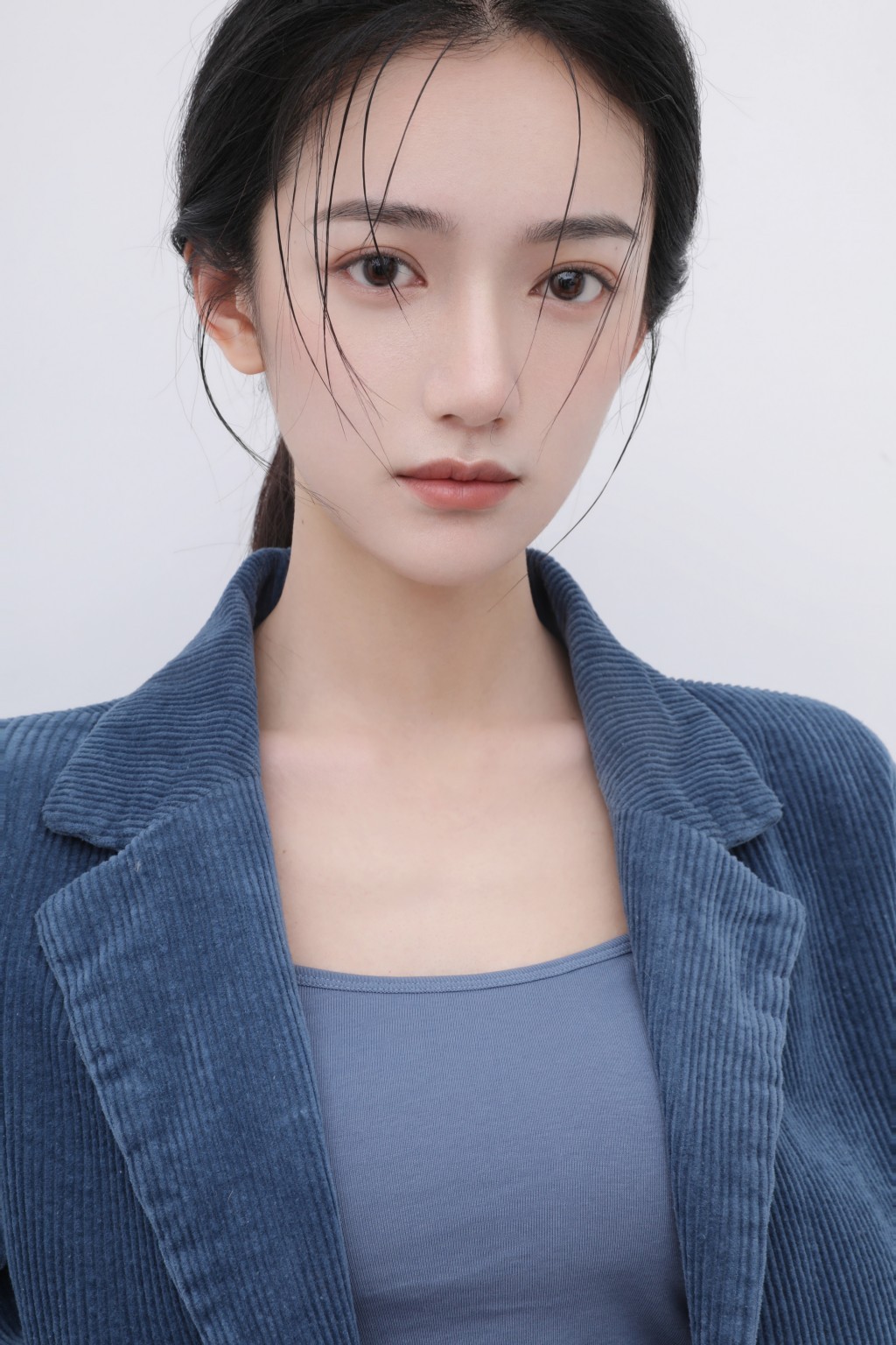  p>方楚彤,出生于广东省潮汕地区,中国内地影视女演员,毕业于广东外语