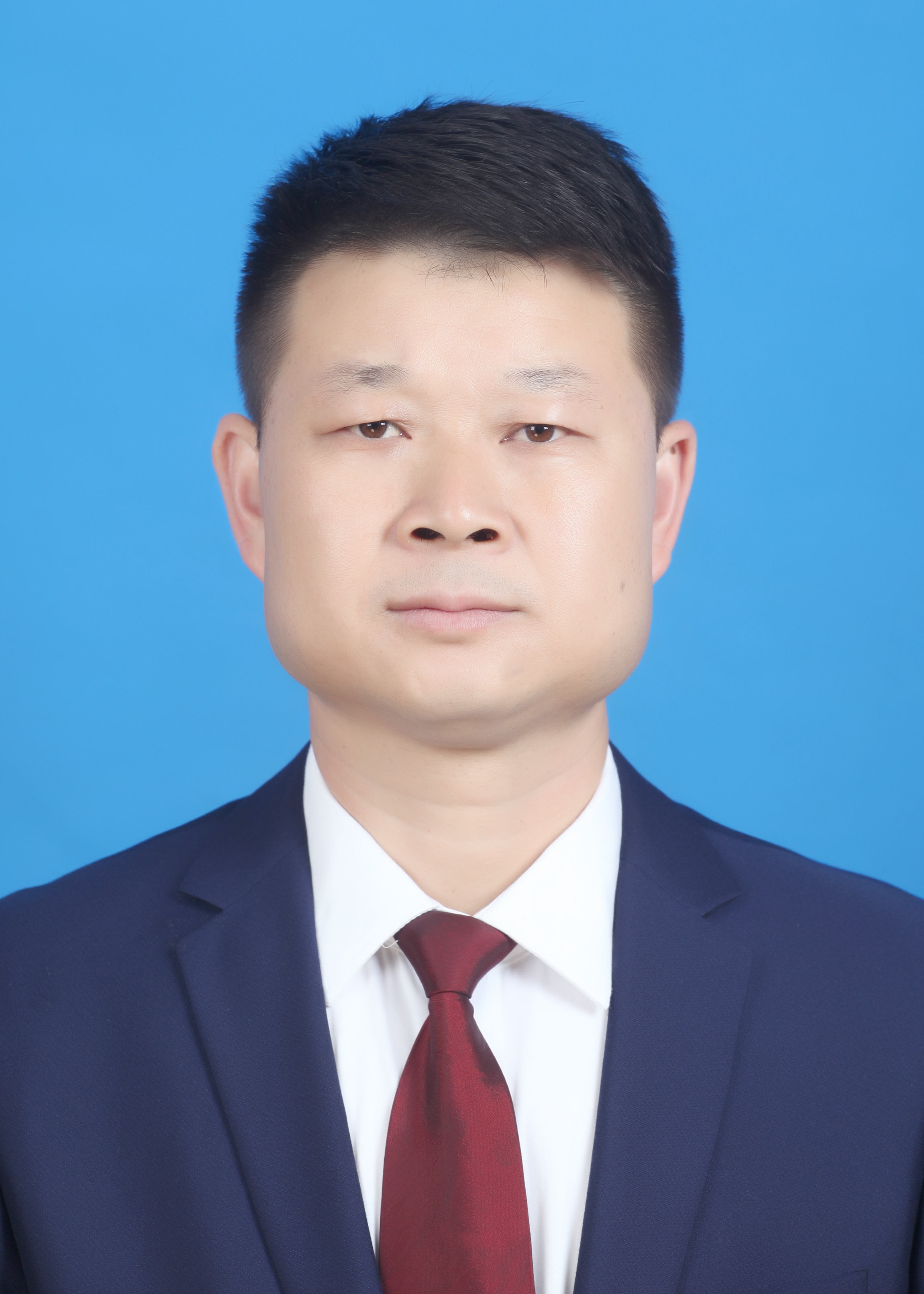 现任贵州省黔西南州贞丰县长田镇党委书记 b>