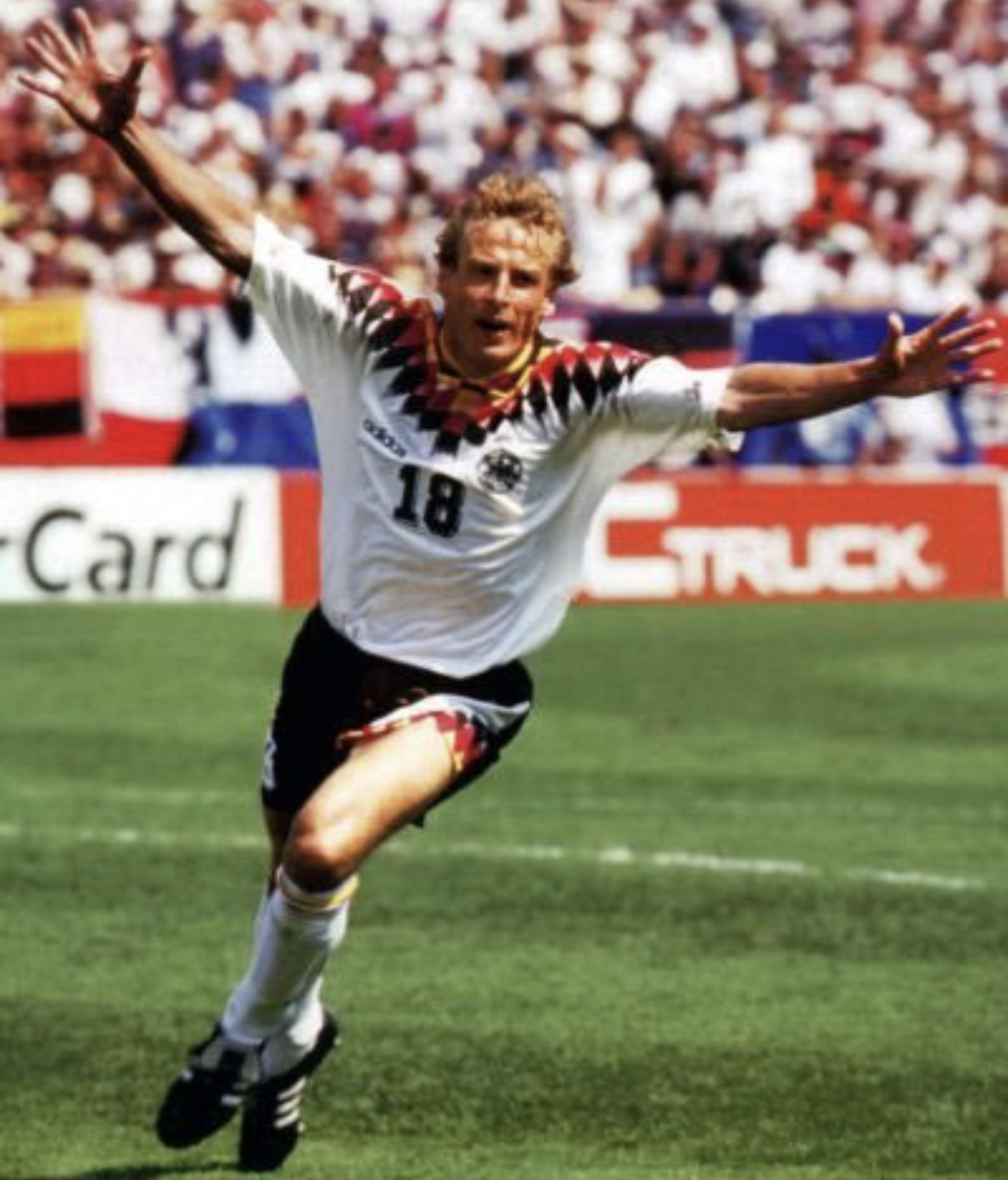  p>尤尔根·克林斯曼(jürgen klinsmann),1964年7月30日出生于德国 a