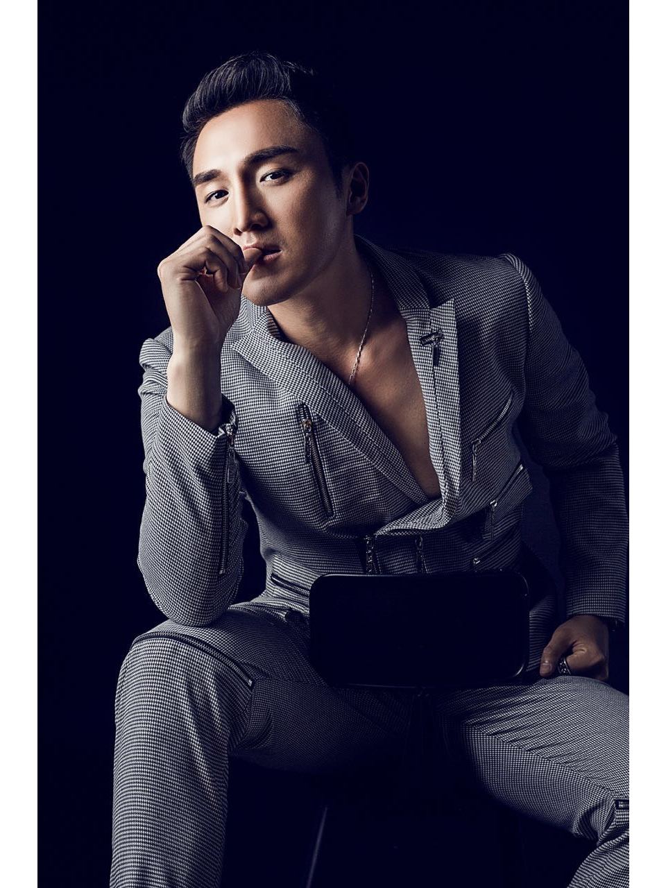 本名李鹏,1980年12月18日出生于吉林省长春市,中国内地影视男演员