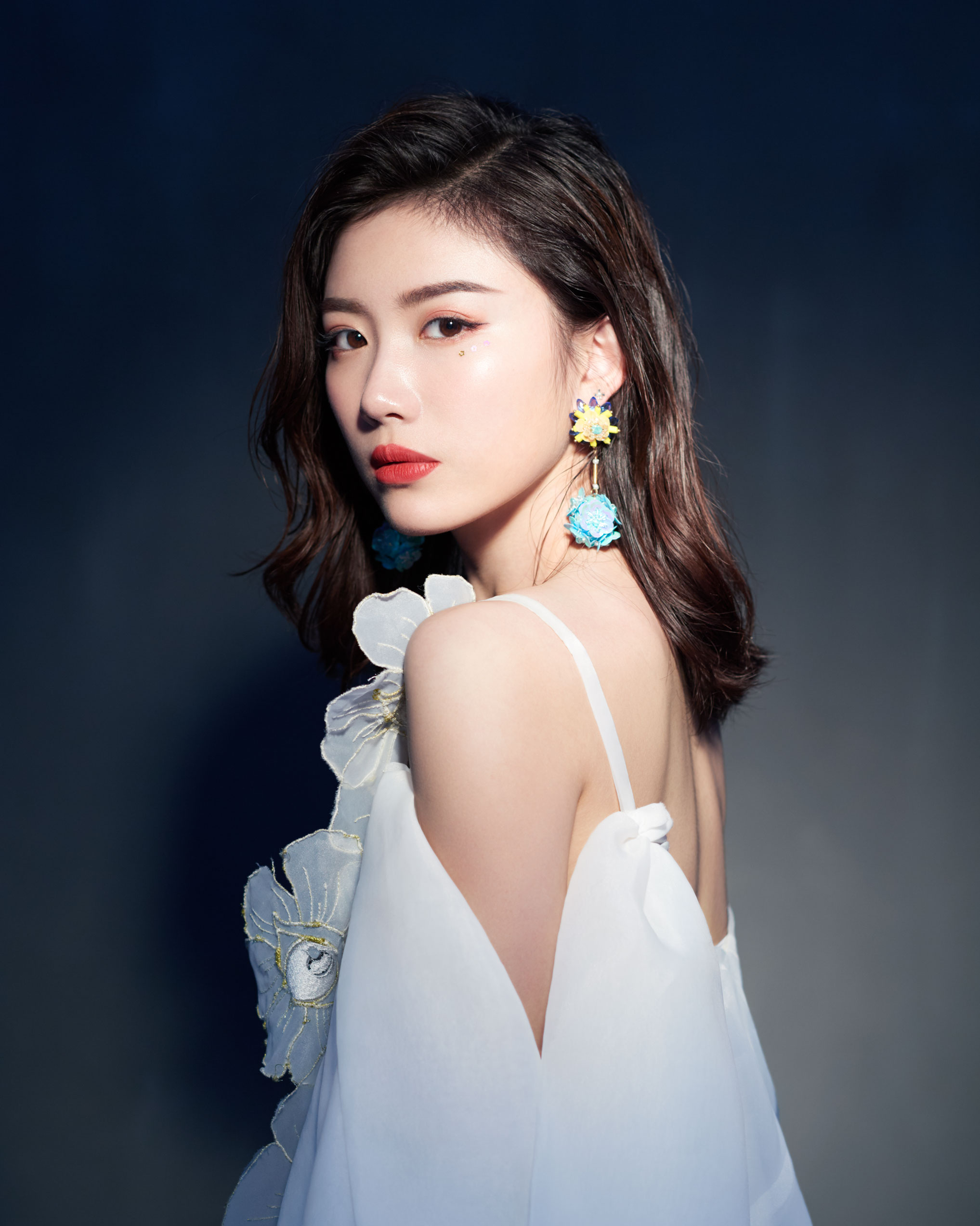  p>辛嘉宝,中国内地女主持人,毕业于 a target="_blank" href="/item