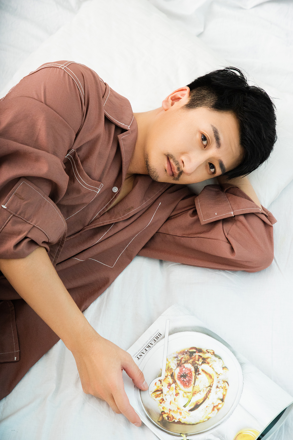  p>石天硕,1987年3月24日出生于黑龙江省黑河市北安市,中国内地影视男