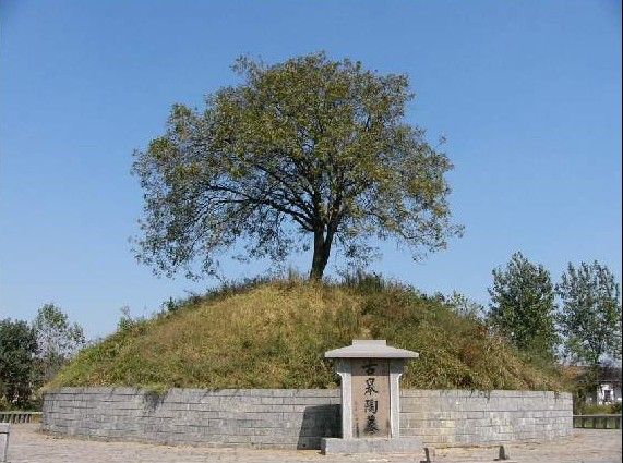  p>皋陶(公元前2220年—公元前2113年),偃姓(一说为嬴姓),皋氏,名繇