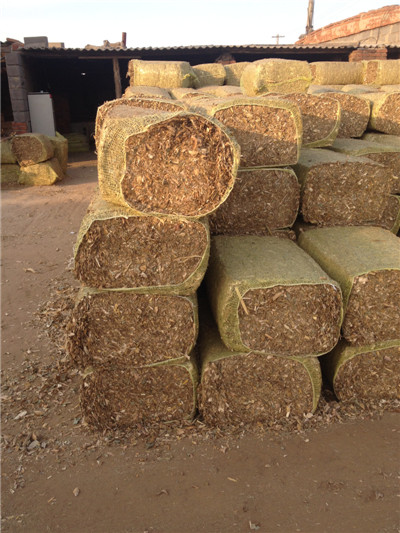 干草块