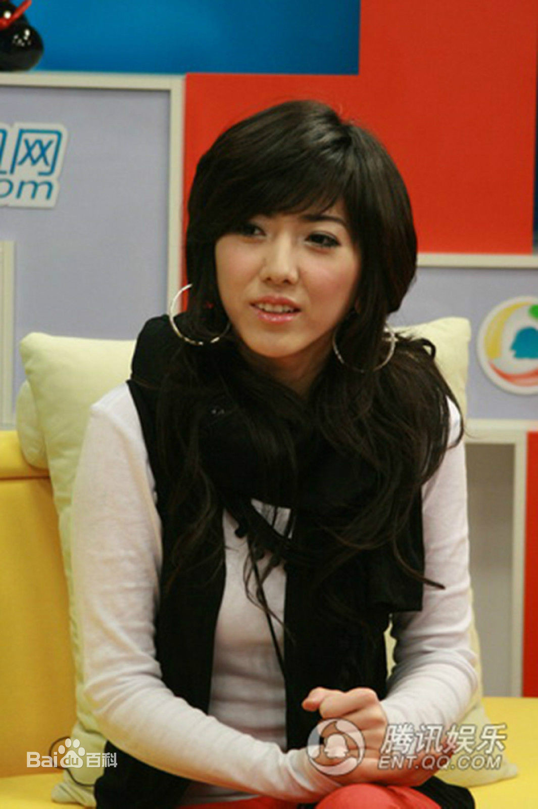  p>刘忻(moraynia),1984年6月8日出生于黑龙江省哈尔滨市南岗区.