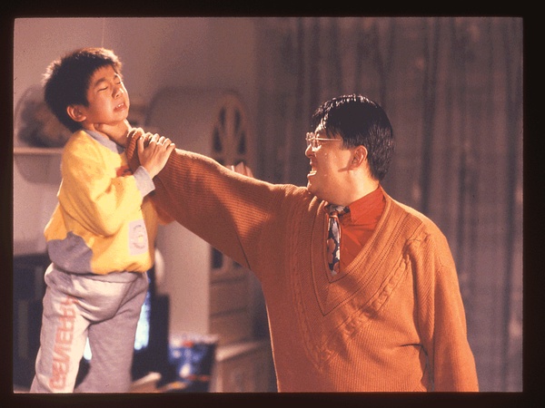 鬼上身》由香港导演 a target="_blank" href="/item/冯淬帆/5857276"