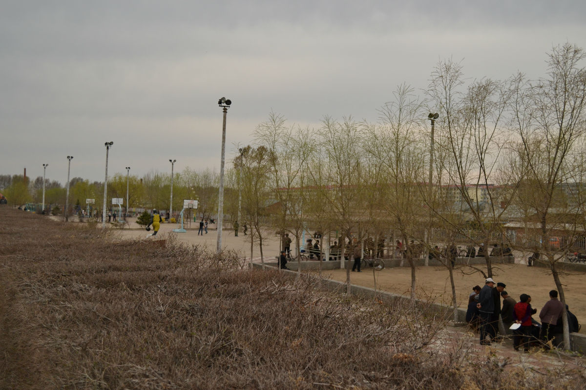 绥滨县沿江休闲健身广场