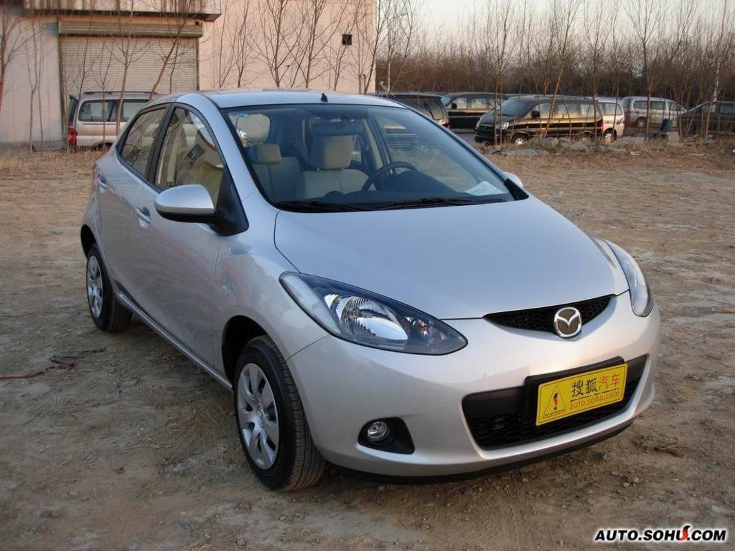  p>全新马自达2由 a href="#" data-lemmaid="8825322">长安马自达