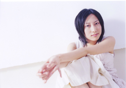  p>一青窈(ひとと よう,hitoto yo),本名颜窈,1976年9月20日出生于