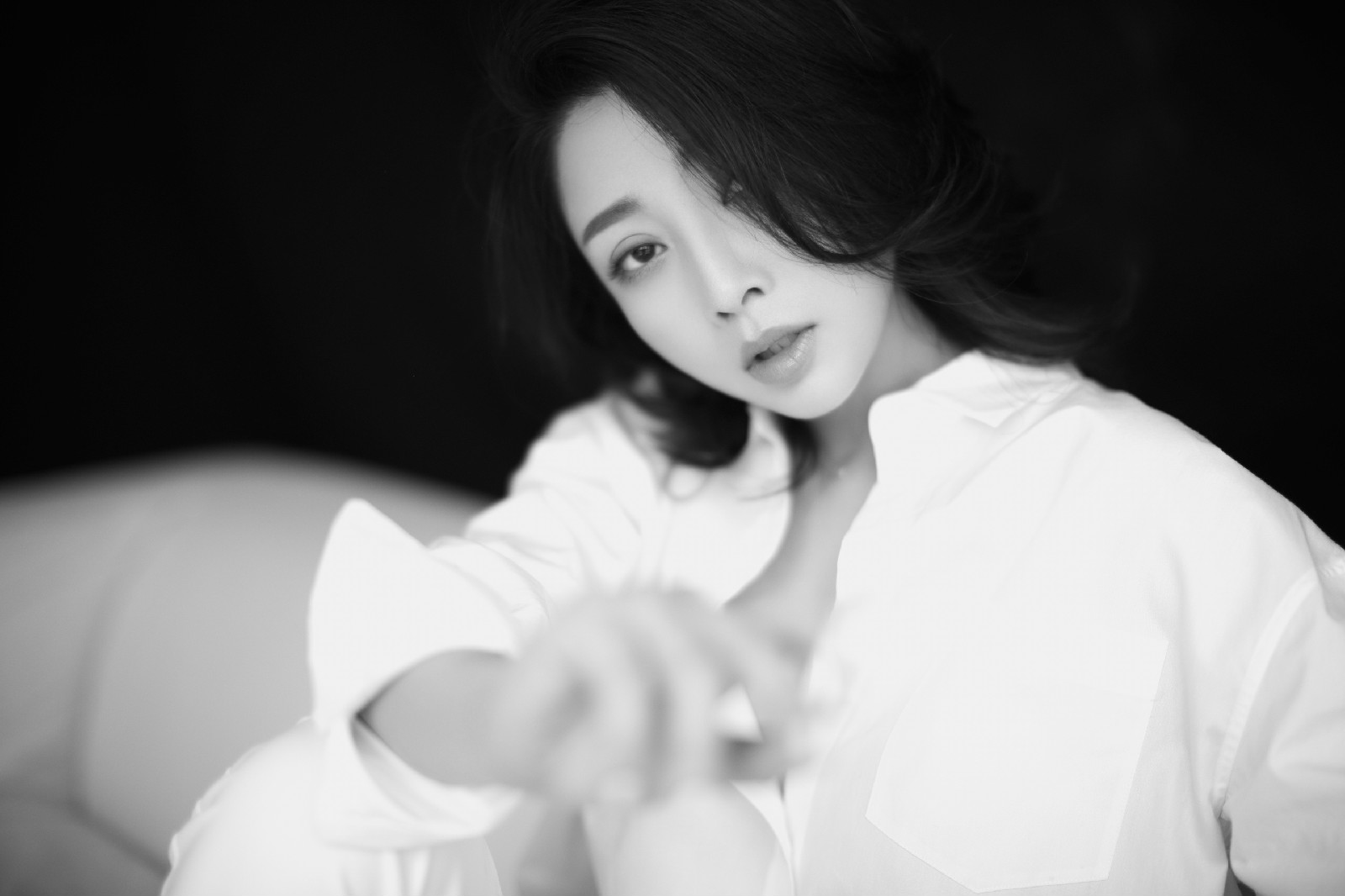  p>殷桃,1979年12月6日出生于重庆市,中国内地女演员,毕业于 a target