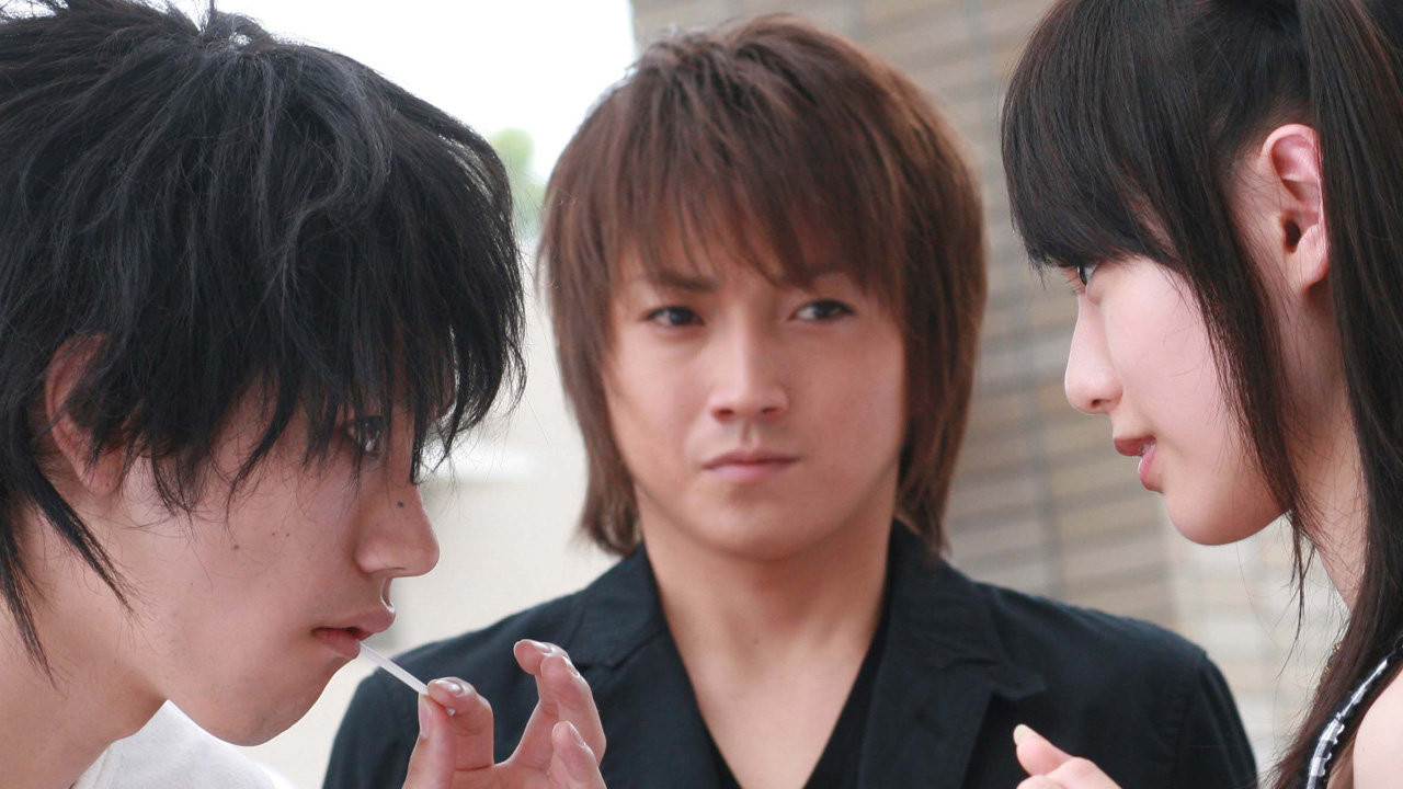  p>《死亡笔记》(death note)是由 a href="#" data-lemmaid="5277593