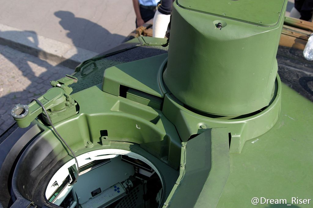  p>勒克莱尔主战坦克(英语:leclerc main battle tank,法语:leclerc