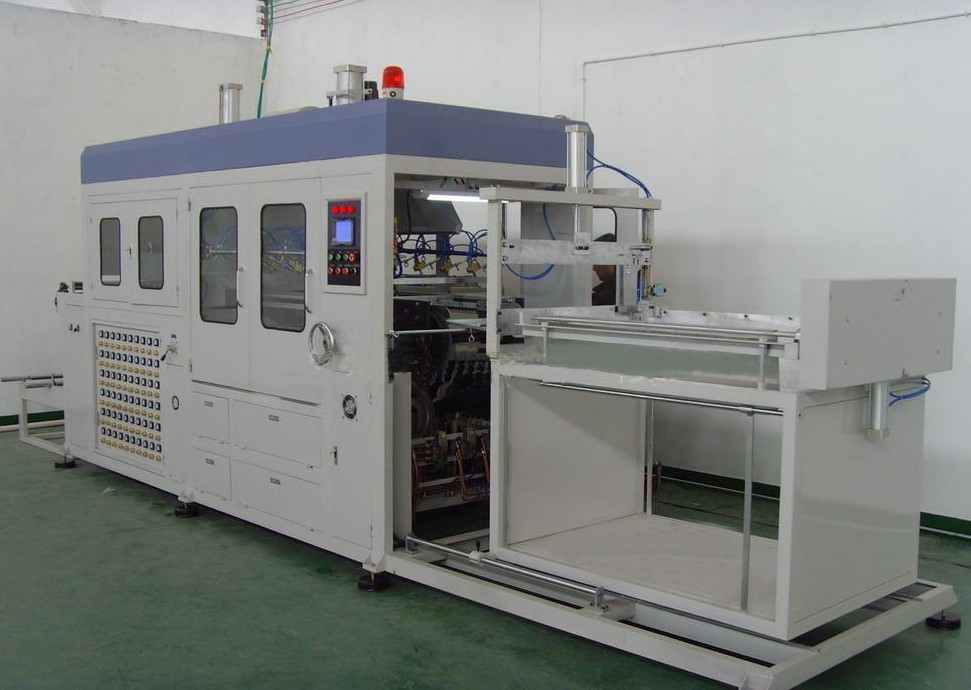  p>吸塑机又叫 a href="#">热塑成型 /a>机,是将加热塑化的 a href="