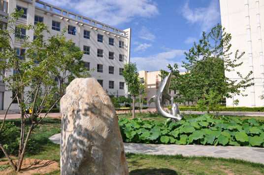 密云县第一中学