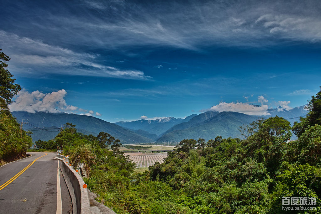  p>是台湾东部纵谷地形景观,夹于 a target="_blank" href="/item