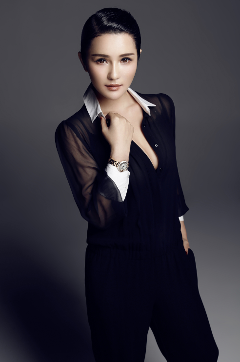 riy9ecn">李倩倩, a target="_blank" href="/item/膜法传奇/2276772"