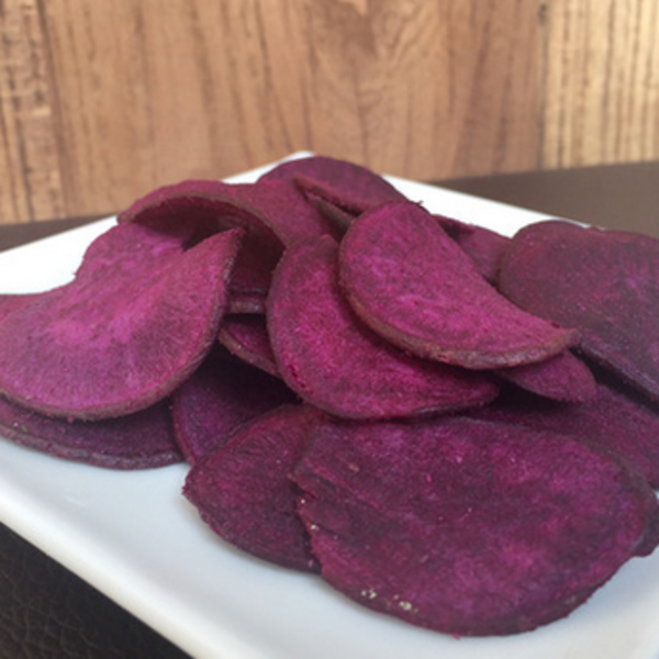  p data-id="gn7awrb3lb">微波炉紫薯片是一道家常菜,主要原料有紫薯