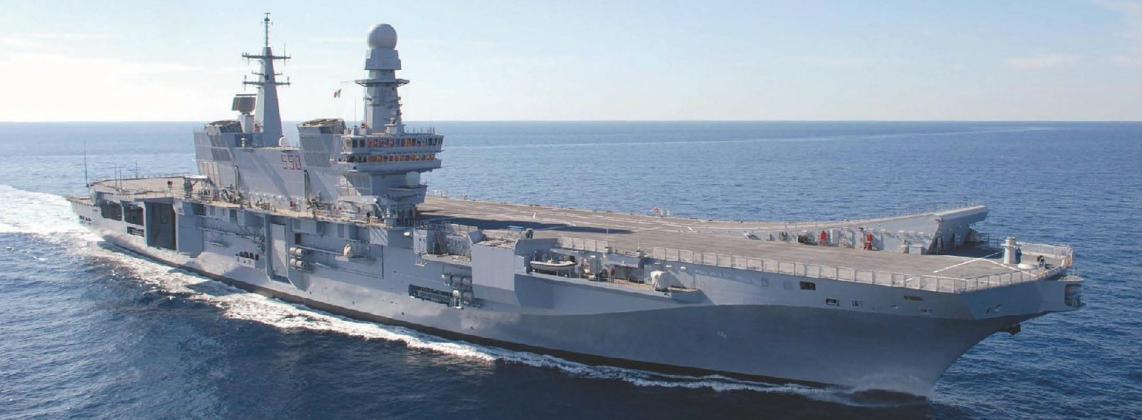 aircraft carrier cavour /b>),是意大利21世纪的第一艘新航母,将取代