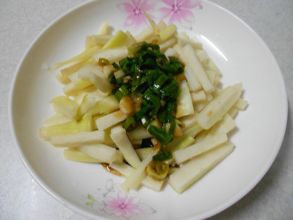 凉拌茭白