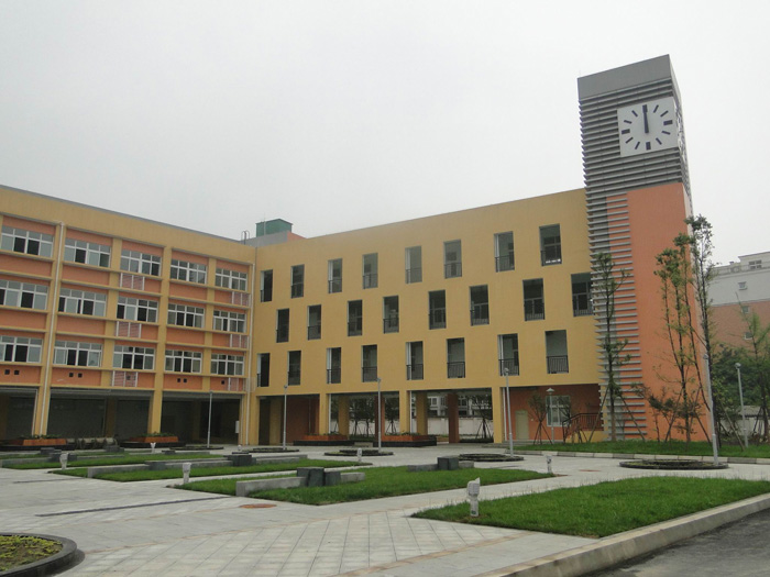  p>双流县西航港第二中学,坐落在牧马山下,江安河畔,现属 a href="#"
