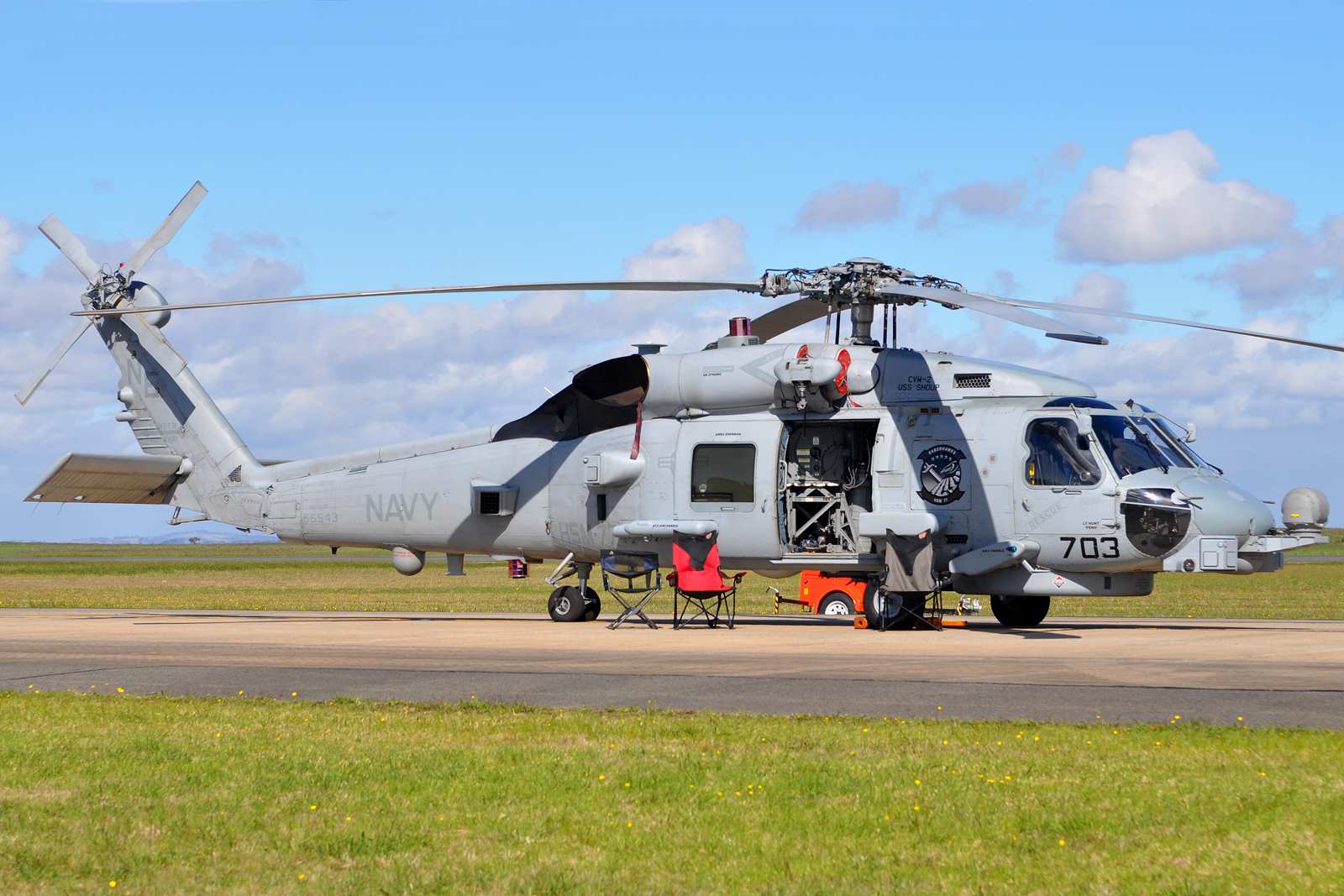 mh-60r特种直升机