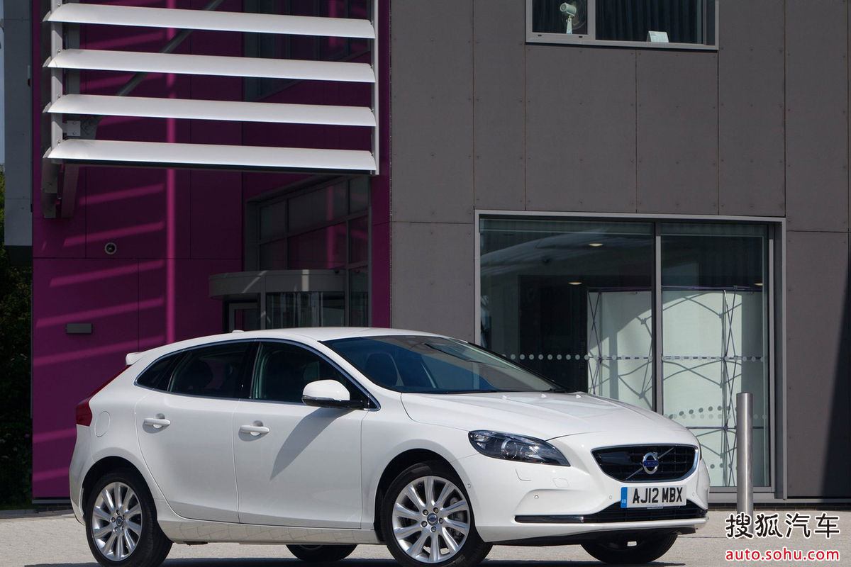  p>沃尔沃v40是 a target="_blank" href="/item/沃尔沃/156892" data