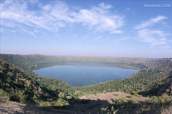  p>德干高原(deccan plateau)位于印度中部和南部,包括 a href="#"