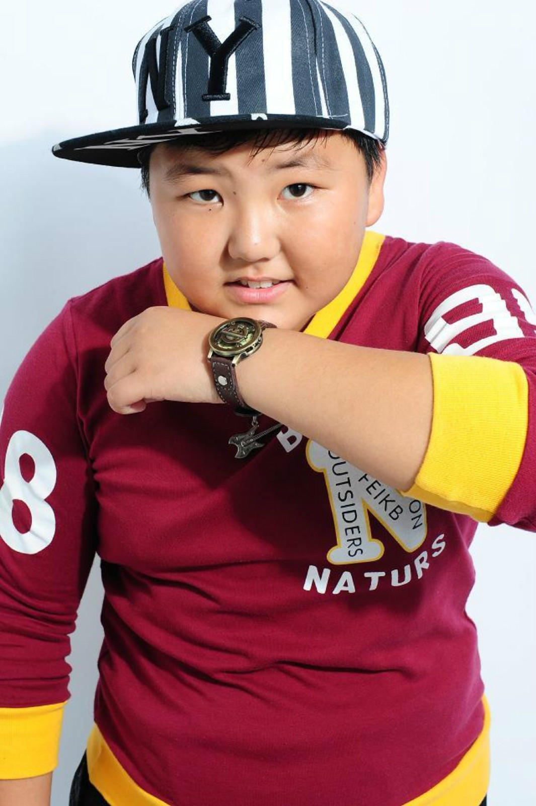  p>韩双,出生于内蒙古 a>通辽市 /a>,中国大陆男童星.