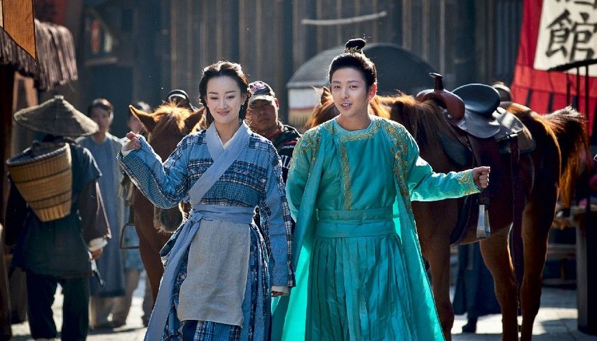  p>2013年版《天龙八部》是由浙江华策影视和海宁长宏影视共同出品, a