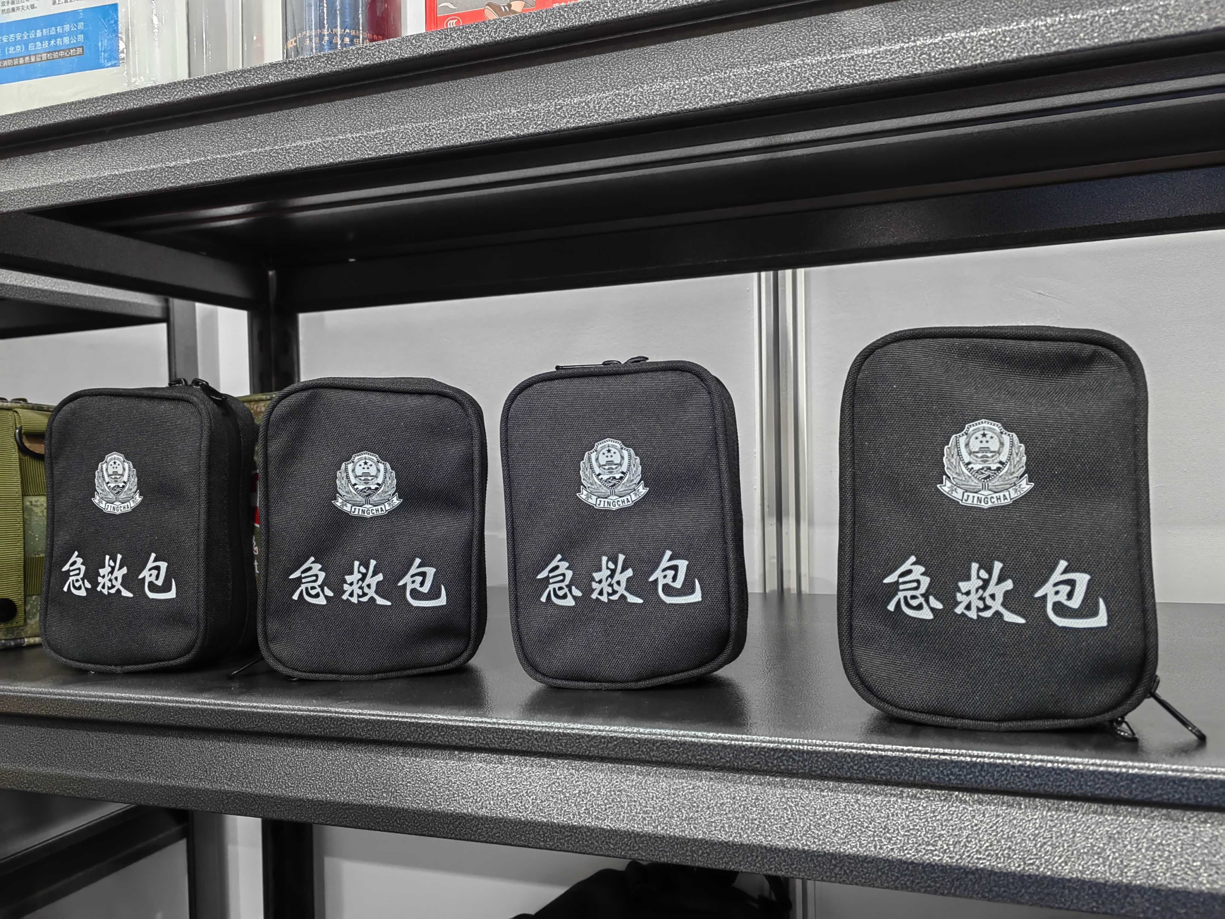 江苏六扇门警用装备有限公司