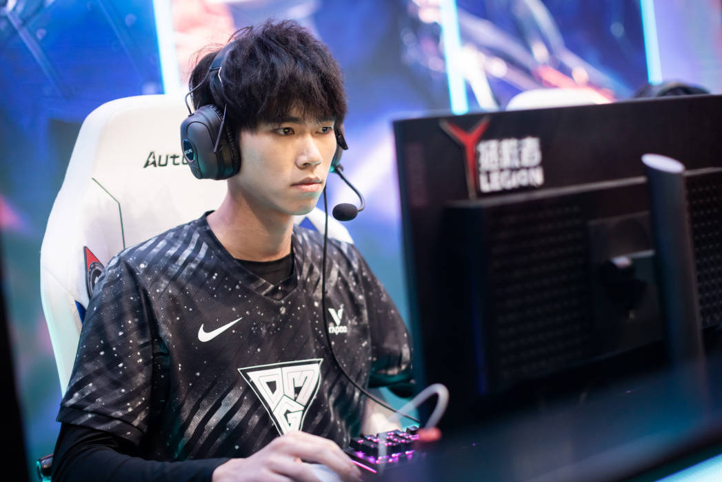  p data-id="2fdsdo430dm">毛安,(游戏id:aki,曾用id:life),2000年4月