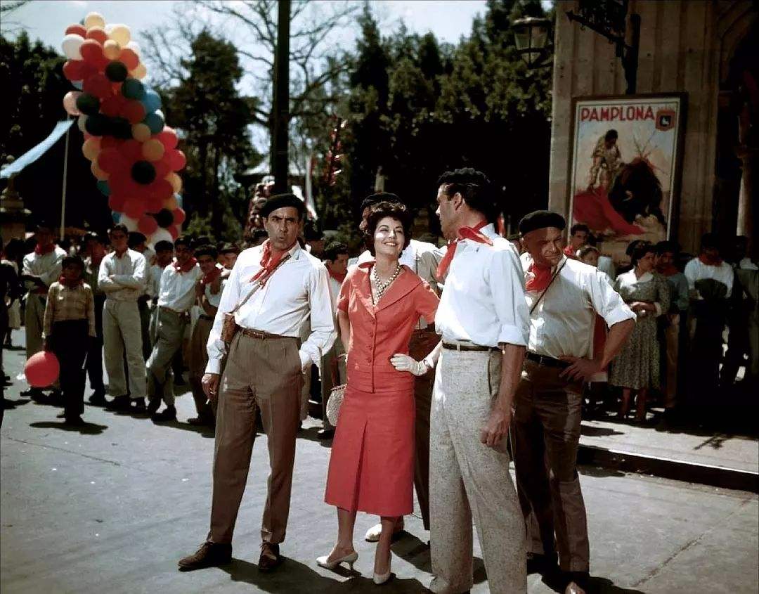 该如何解释《太阳照常升起》中的“迷惘”二字_百科TA说