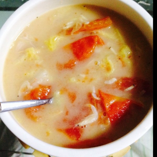  p>番茄白菜汤是一道菜汤,主要食材是白菜和番茄. /p>