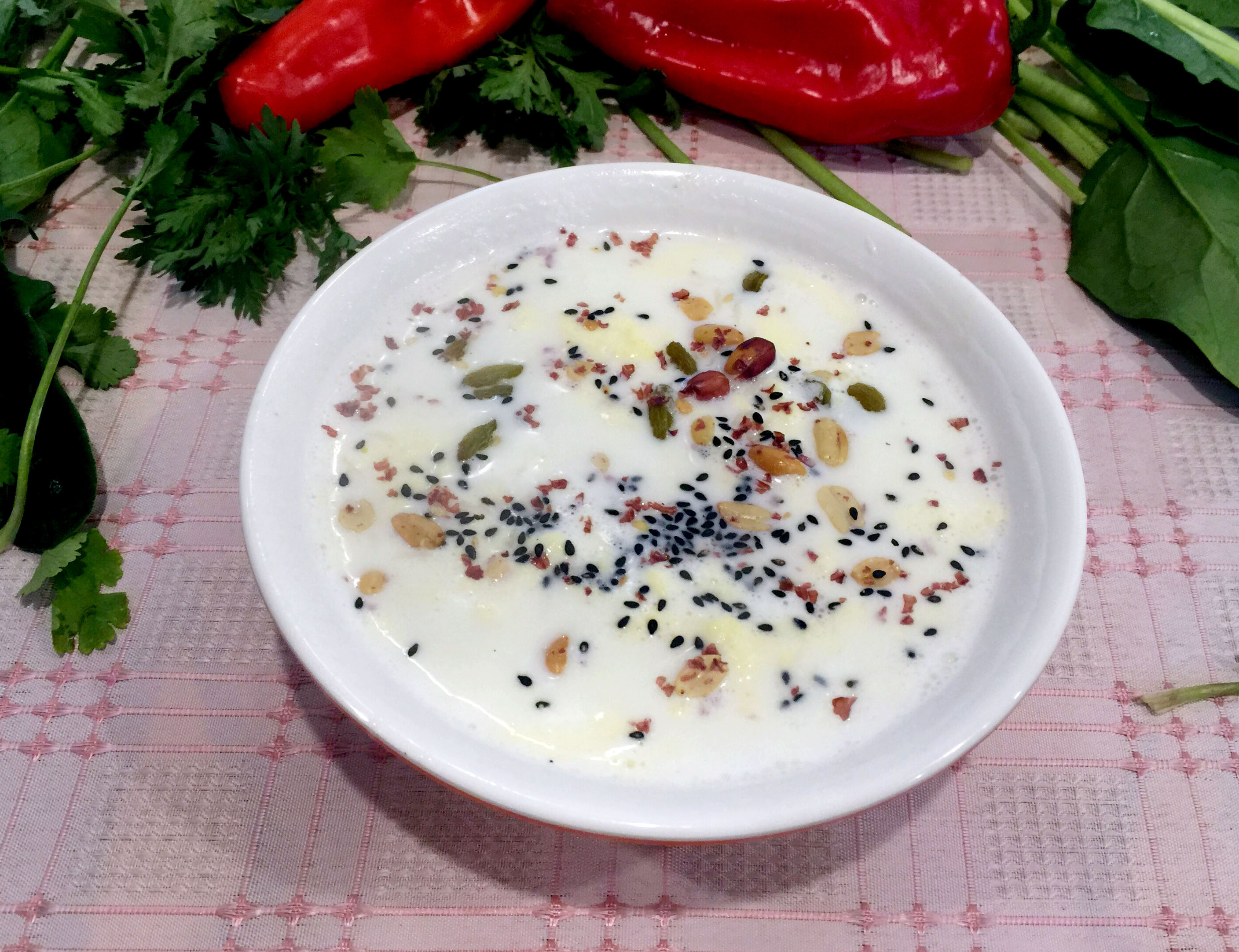  p>牛奶鸡蛋醪糟是一道菜品,制作原料主要有 a target="_blank" href=