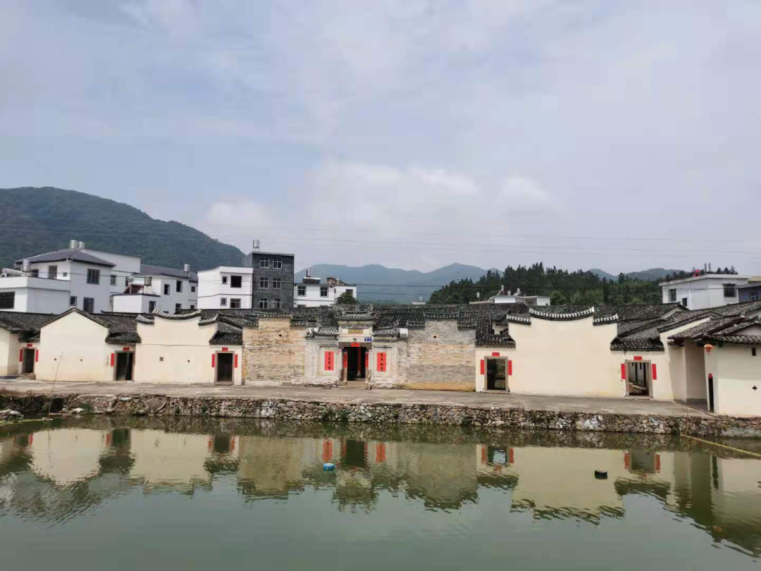 村,江西省赣州市寻乌县 a target="_blank" href="/item/晨光镇