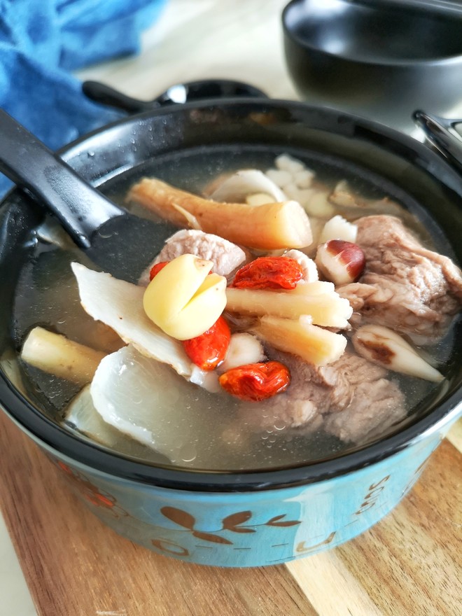 清补凉瘦肉汤