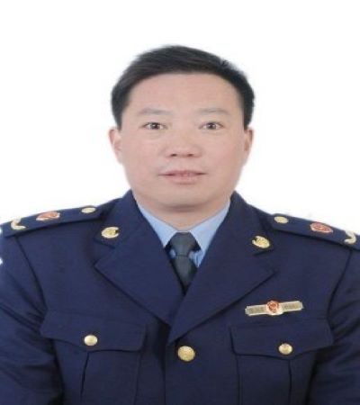 徐健,男,汉族,1968年9月出生,安徽<a