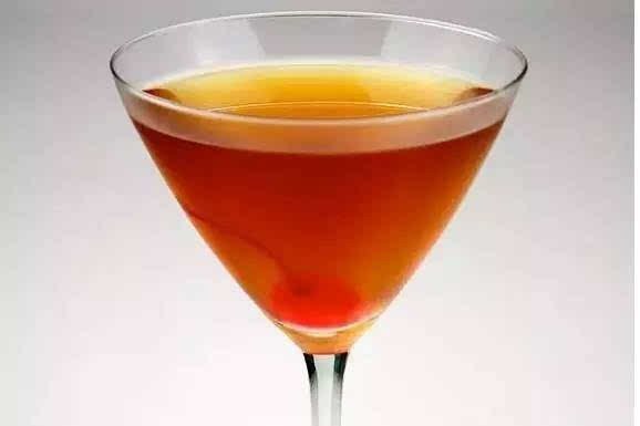  p>罗伯罗伊,鸡尾酒的一种,辛辣味. /p>