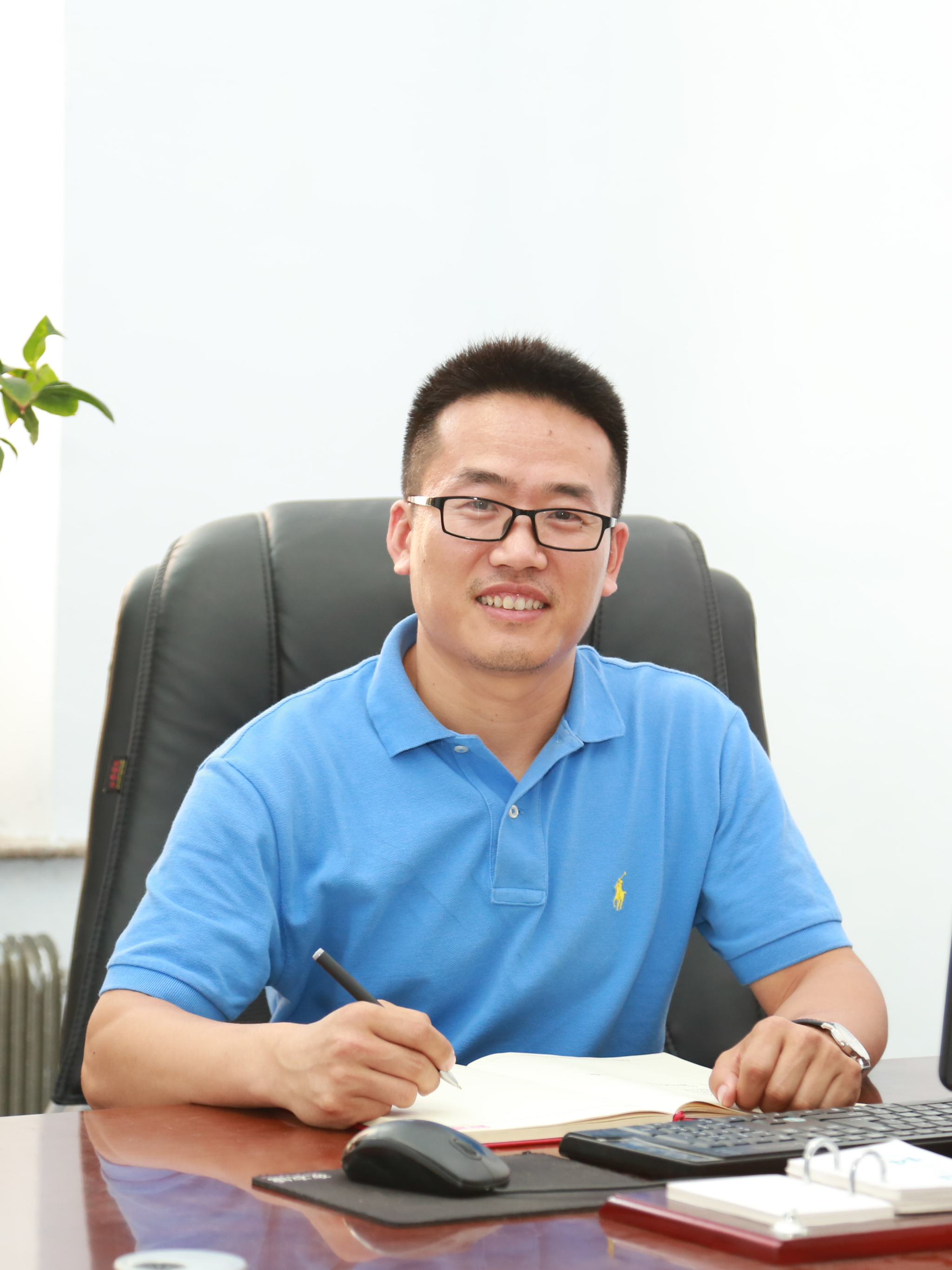 blank" href="/item/广西大学/215907" data