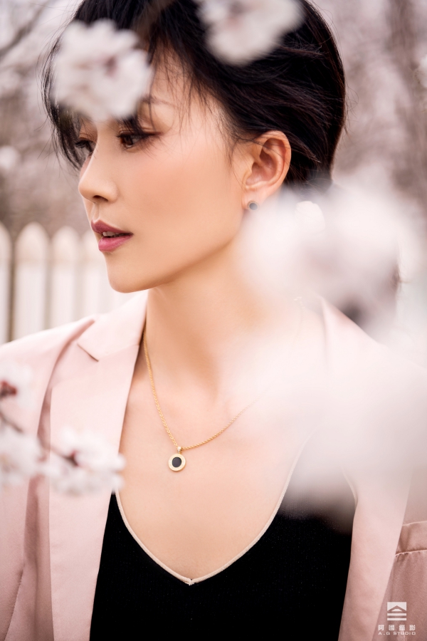  p>张楠 ,毕业于 a target="_blank" href="/item/吉林大学/153987"