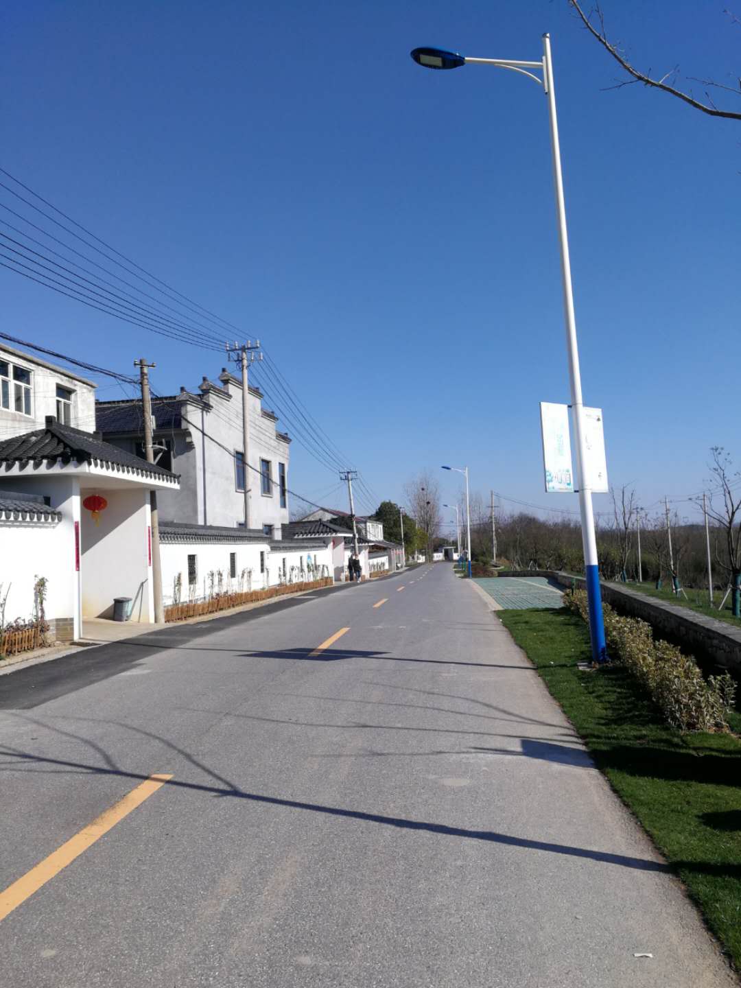  p>上官寺隶属于南京市江宁区横溪街道甘泉湖社区,村庄自唐初慈巷古寺