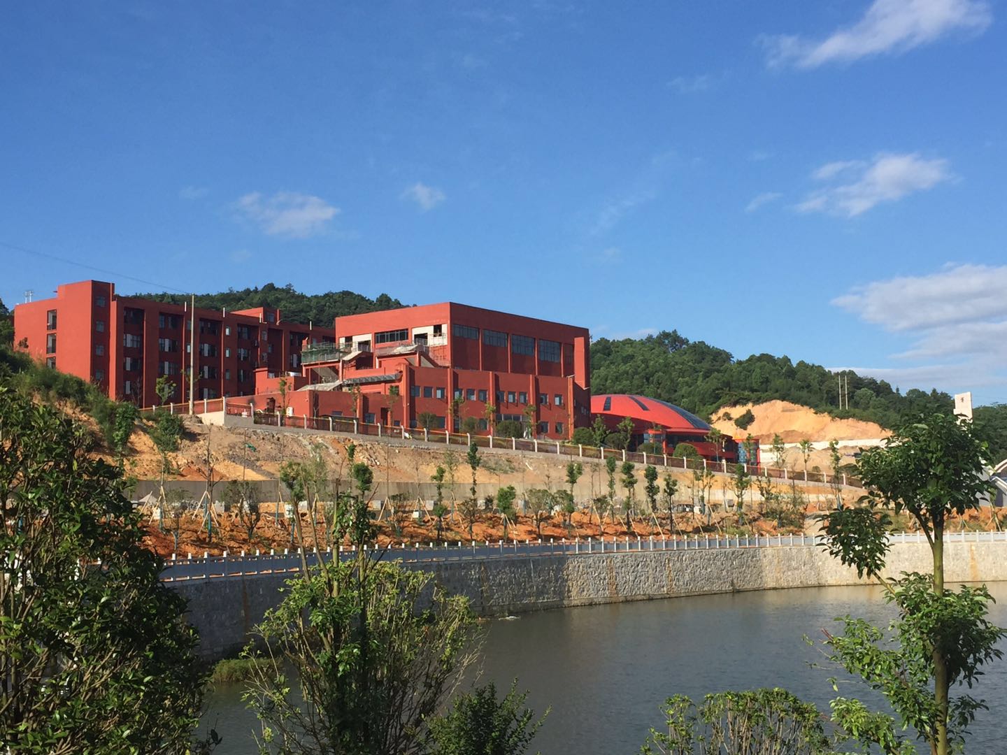  p> 湖南省涟源市涟水学校(涟水中学) span class="ref" data-ctrid="