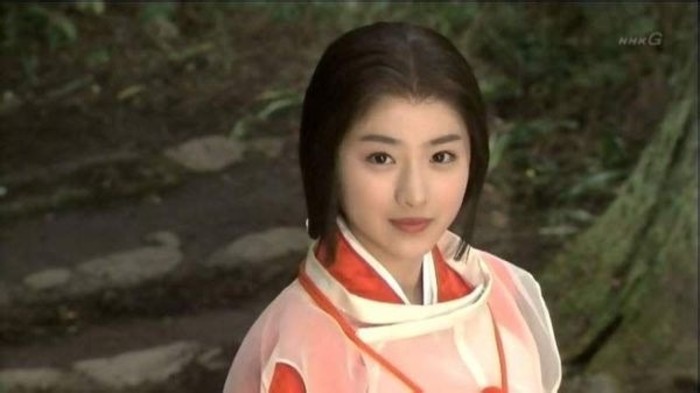 日本三大美人之一的静御前，为何被称为日本的貂蝉？_百科TA说