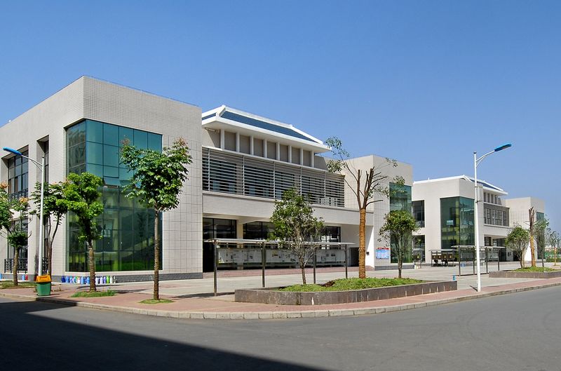 襄阳市第五中学
