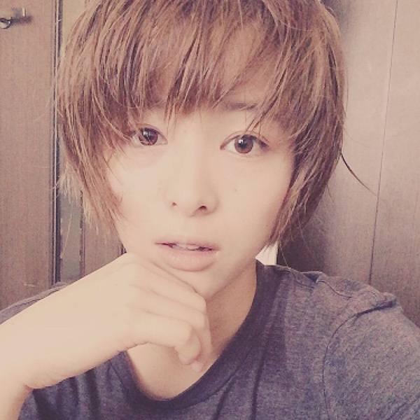  p>清野菜名 i>(nana seino) /i>,1994年10月14日出生于日本爱知县稻